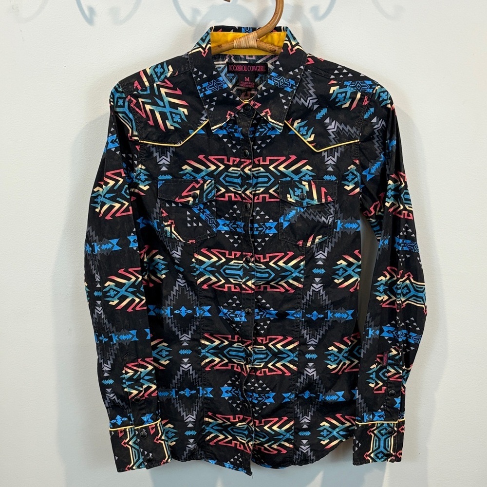 Rock & Roll Cowgirl Western Aztec Snap Button Shirt Size Medium